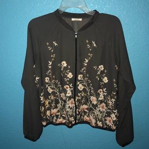 ❤️Maurices Grey Sheer Bomber Zip Up Jacket❤️